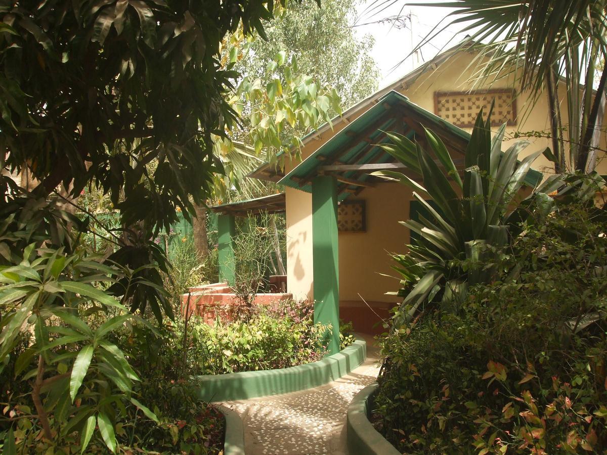 Camping-Sukuta & Lodge Exterior photo